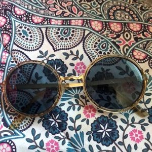 Urban outfitters round sunglasses